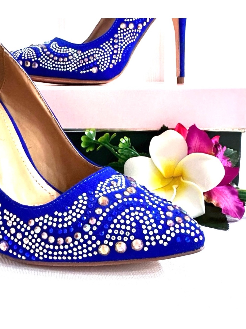 ANNE MICHELLE ~ Royal Blue 4” Heels with Rhinestone Embellishments size 7 - Picture 8 of 9
